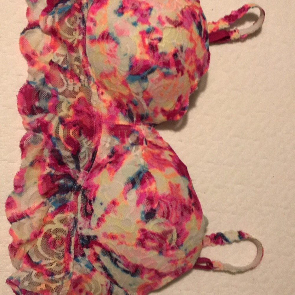 Victoria’s Secret bra